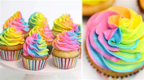 Cupcake Decorating Tutorials To Experiment With