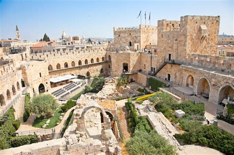 Yerushalayim Gallery | Rabbi Nachman Kahana