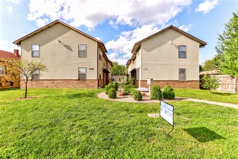 Beartown Student Housing 506 East Bear Boulevard Springfield Mo