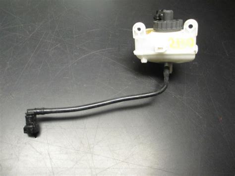 Buy 08 2008 Ford Focus 20l Master Cylinder Brake Fluid Res Oem2130 In