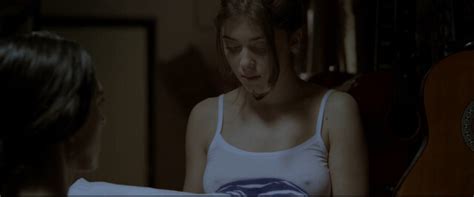 Nude Video Celebs Margherita Oliva Nude Scendere