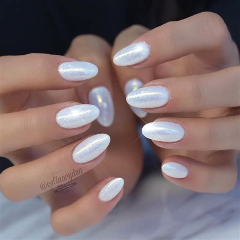 Celina Ryd N On Instagram M Llys Mermaid Nails Light Elegance