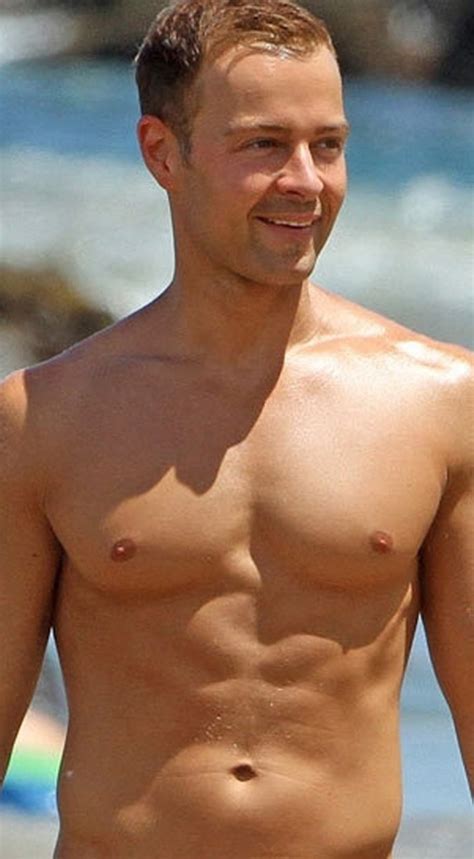 Shirtless Male Celebs Joey Lawrence