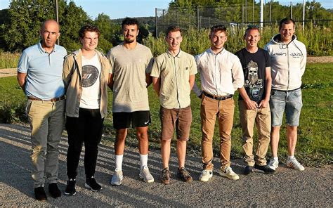 Les Arbitres Du Morbihan En Manque Deffectifs Foot Amateur Bretagne