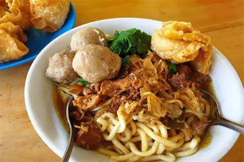 Inilah 10 Alamat Penjual Bakso Yang Enak Dan Terfavorit Di Makasar Yang