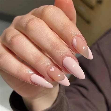 French Tip Press On Nails Short Square Fake Nails Nude False Nails With Little Gem Design Glossy