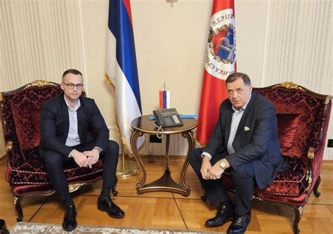 Oslobođenje Dodik se pohvalio novim savjetnikom Otac mu sa Arkanom