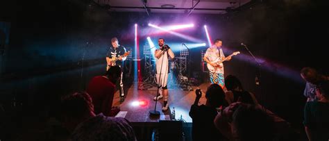 Red Hot Chili Peppers Tribute Neuneinhalb
