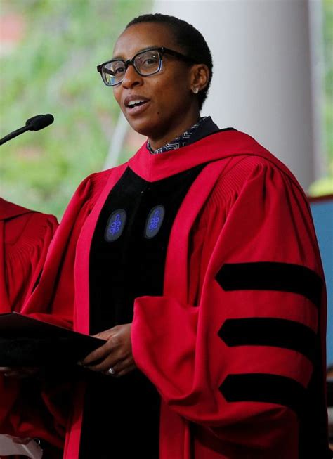 Harvard nomeia primeira mulher negra para ocupar a presidência ISTOÉ