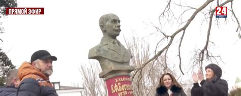 На набережной в Феодосии появился памятник Константину Богаевскому