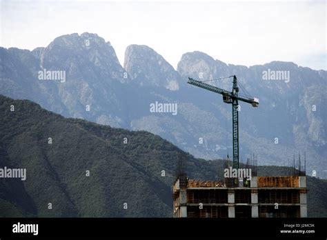 Iconic mountains in Monterrey Mexico Stock Photo - Alamy