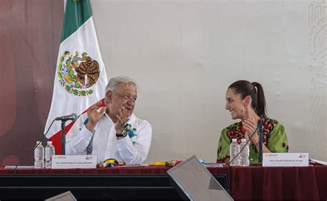 Amlo Revela Que Claudia Sheinbaum Lo Consultó Sobre Su Decisión De No