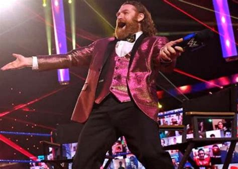 Watch Sami Zayn Shows Off Hilarious Dance Moves During Wwe Live Event