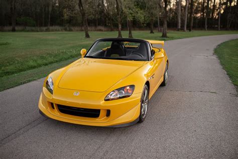 Cool Honda S2000