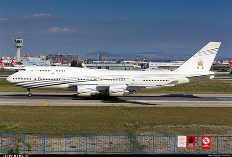 V8 Ali Boeing 747 430 Brunei Sultans Flight Roland Brei