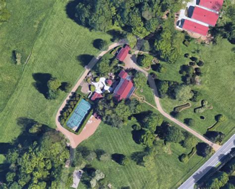 Dolly Parton House: The Tennessee Estate - Urban Splatter