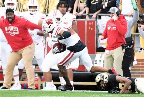 Wisconsin Badgers vs. Purdue Big Ten football: Game score, updates