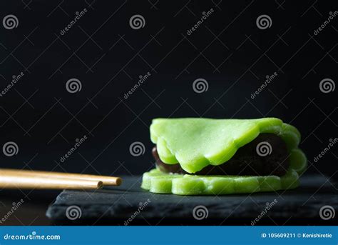 Wagashi Tradicional Japonés De La Confitería Imagen de archivo Imagen