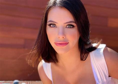 Atriz Porn Desabafa Sobre Ejacula O Ap S Lesionar A Coluna Metr Poles