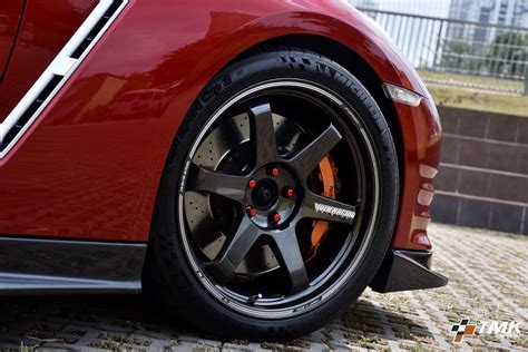 Nissan Gt R R35 Red Rays Volk Te37 Ultra Track Edition Wheel Front