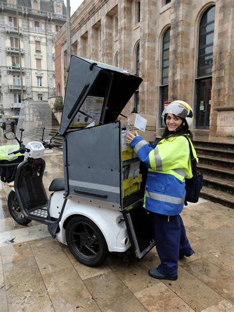 Poste Italiane Nell Alessandrino Assunti Portalettere A Tempo