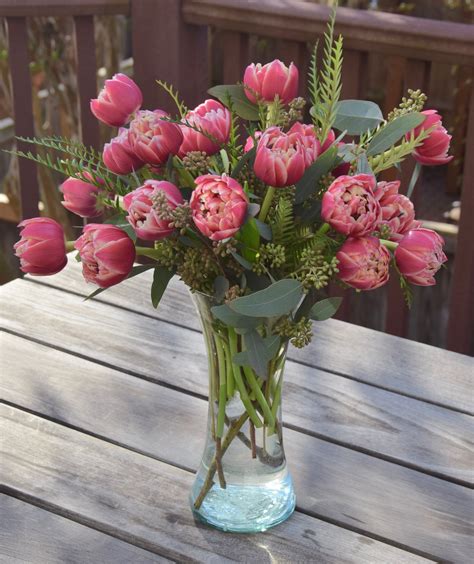 Parrot Tulips In A Vase Fresh Flowers Arrangements Tulips Floral