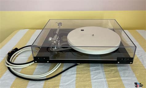 Rega RP10 Turntable RB2000 Tonearm Apheta 2 MC Cartridge Aria Phono