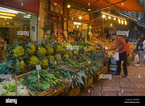 Sicilian Produce Stall Hi Res Stock Photography And Images Alamy