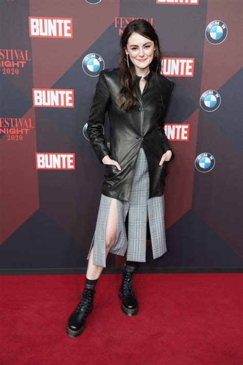 Hot Sexy Lea Van Acken Bikini Pics