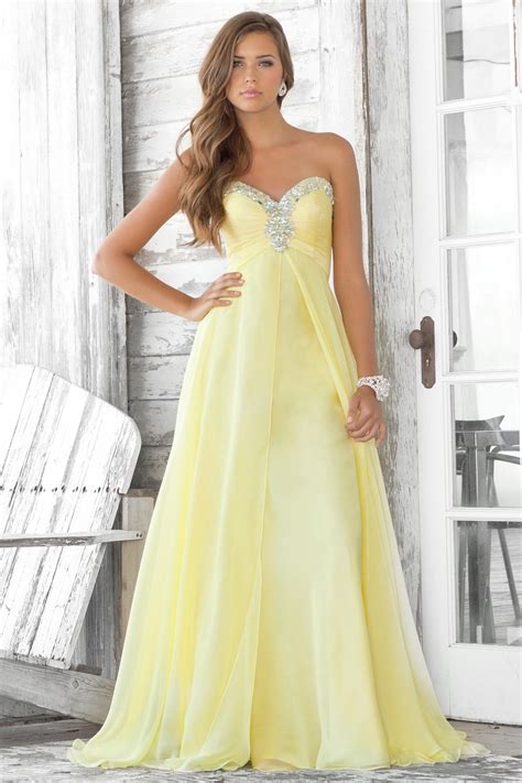 25 Stunning Prom Dresses Inspiration The Wow Style