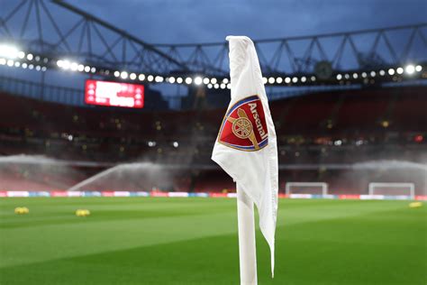 La nouvelle recrue d Arsenal rappelle un souvenir douloureux à Emirates