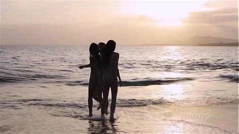 Nude Beach Babes Videos XVIDEOS