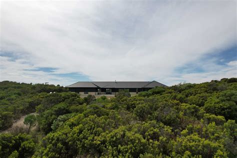 Stony Rise Lodge - Lea Design Studio