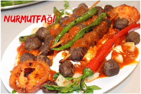 Köfteli Iskender Kebabi nasil yapilir tarifi Nur Mutfağı