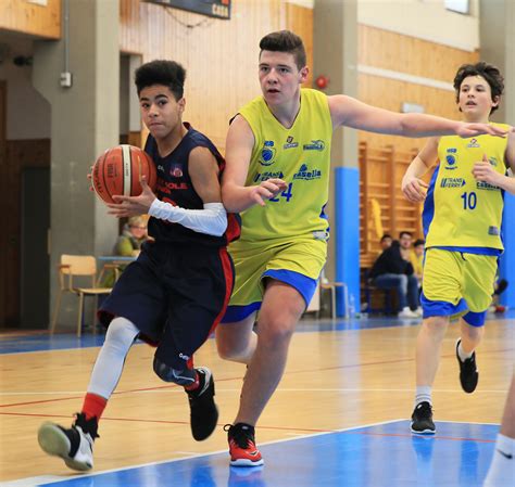 Basket Sole UNDER 14 A FIORENZUOLA CANESTRI PIENI DI SORRISI