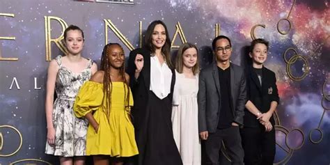 Angelina Jolie Bio Spouse Net Worth Age Height And Children