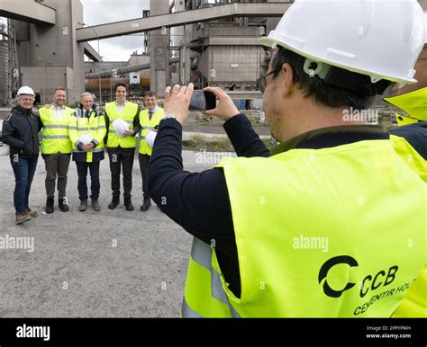 Flobecq Mayor Philippe Mettens L Unidentified Compagnie Des Ciments