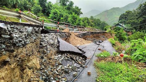 Dutzende Tote Und Vermisste Nach Taifun In Vietnam