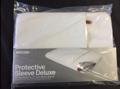 Incase Protective Sleeve Deluxe For Macbook Pro 15 Or Ipad Pro White