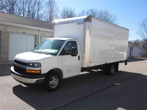 Chevrolet 4500 2015 Van Box Trucks