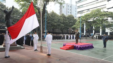 Peringati Hut Ke Kemerdekaan Ri Lemhannas Ri Gotong Royong Membantu