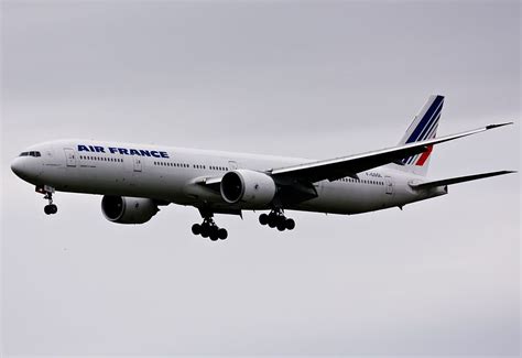 Air France Fleet Boeing 777-300ER Details and Pictures