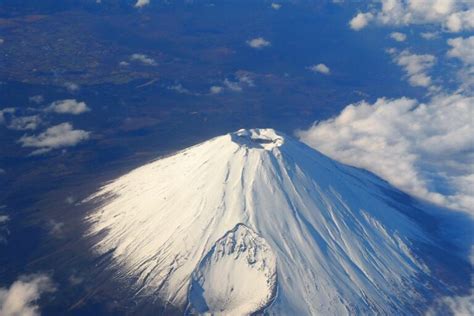 When Did Mt. Fuji Erupt Last? Is It Still Active? - Just About Japan 