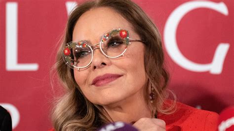 L Attrice Ornella Muti Sorprende Il Suo 67enne Indossando Della Lingerie