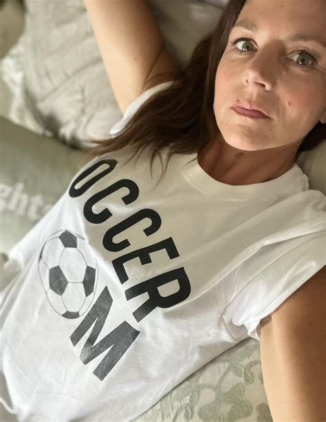 Im Giving Out Lessons On How To Seduce A Horny Soccer Mom 😉 Rcougarsforcubs