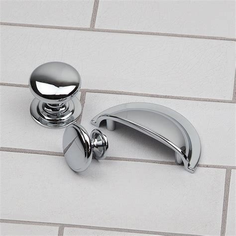 Polished Chrome Cup Handle And 2 Sizes Of Matching Round Knobs Handle And Home