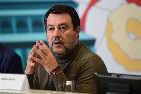 Salvini Su Salva Casa Dobbiamo Fare In Fretta No A Adozione Ddl