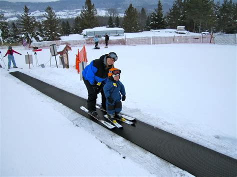 Stuteley's: Logan goes skiing for the first time!!