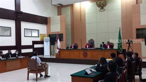 Diduga Bohong Soal Luhut Lima Jaksa Sidang Haris Azhar Dan Fatia