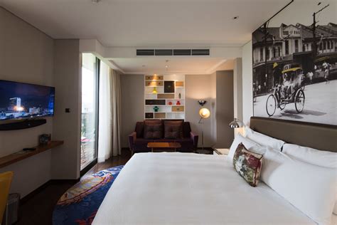 Hotel Review Hotel Indigo Bangkok Chaiyapruek Executive Room The